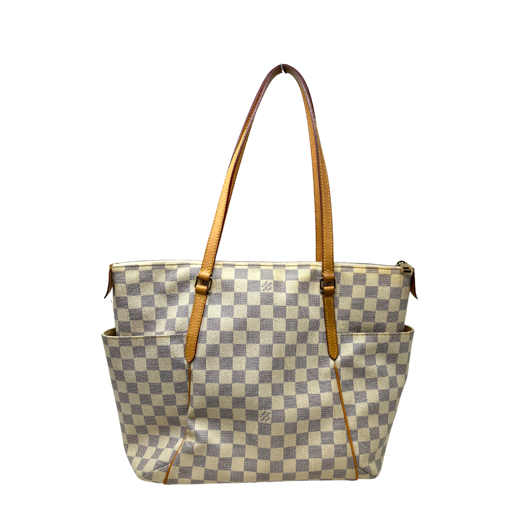 Are You Ready for The New Year? | Louis Vuitton Monogram Vernis Reade