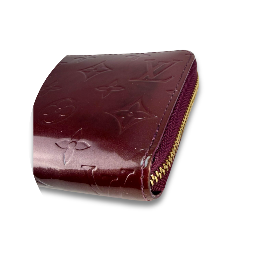 Louis Vuitton Rouge Fauviste Vernis Zippy Wallet