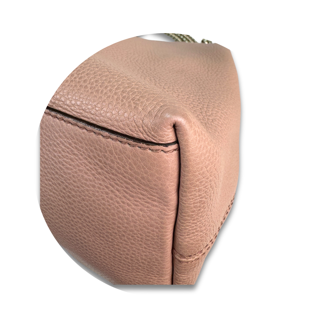 Gucci Dusty Rose Soho Chain Tote