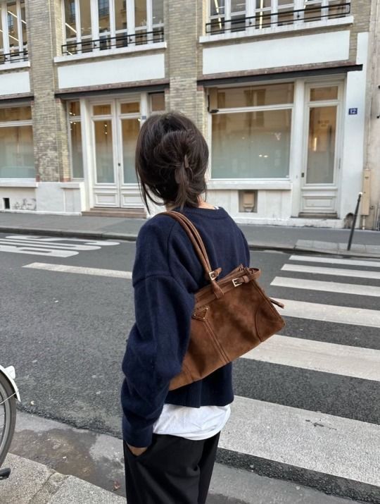 THE IT BAG OF THE SEASON: THE PRADA BONNIE