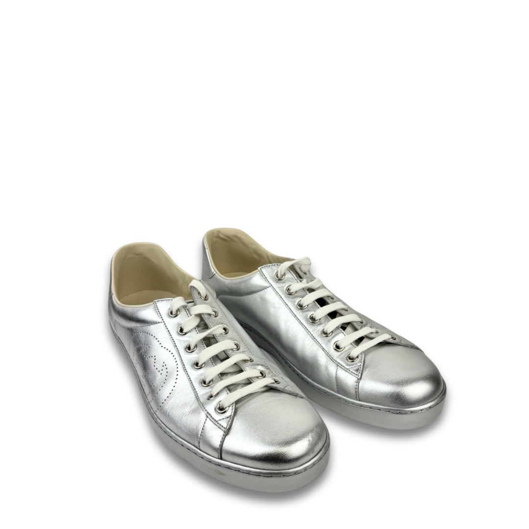 Gucci Men's Silver Sneakers - Size 10