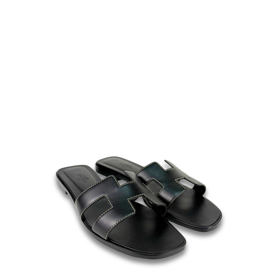 Hermès Black Oran Sandals - Size 38.5