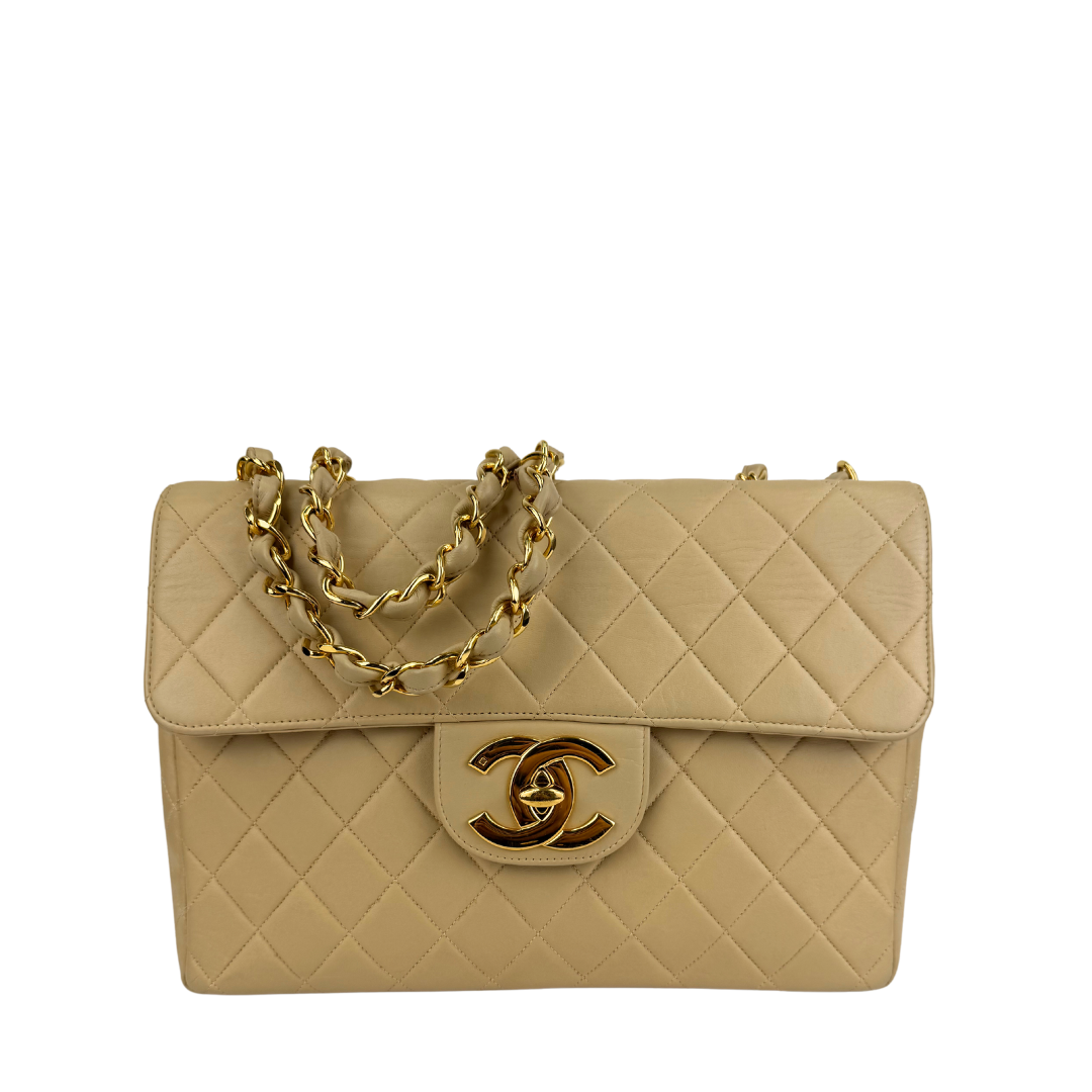 【ヴィンテージ】Rank:S☆Chanel Beige Classic Flap Jumbo Bag Chanel Vintage Classic Beige Jumbo Flap | Lola Saratoga