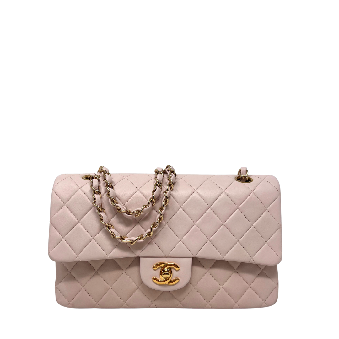 Chanel classic lambskin medium hotsell