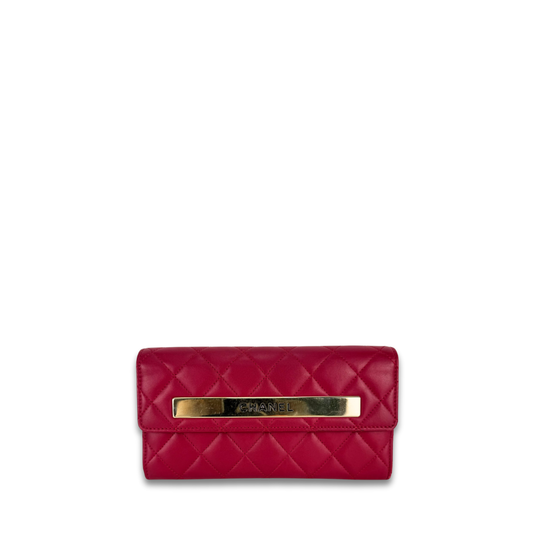 Chanel Fuchsia Quilted Lambskin Trendy CC Yen Wallet