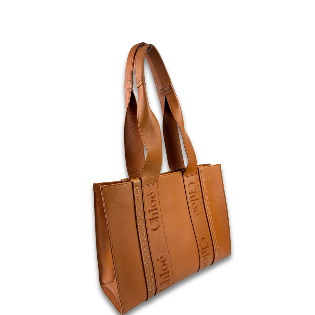 Chloe Leather Medium Woody Tote
