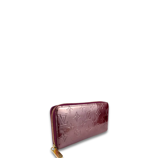 Louis Vuitton	Rouge Fauviste Vernis Zippy Wallet