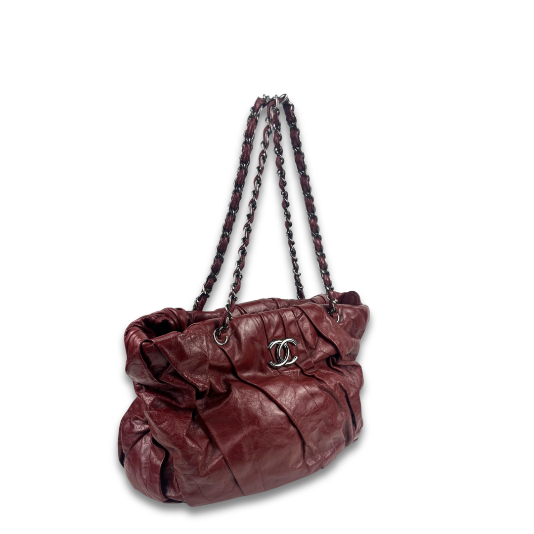 Chanel Red Glazed Calfskin Twisted Tote