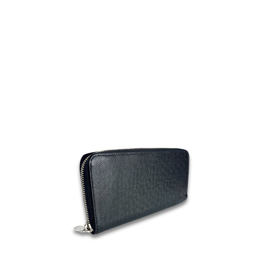 Louis Vuitton Taiga Zippy Wallet