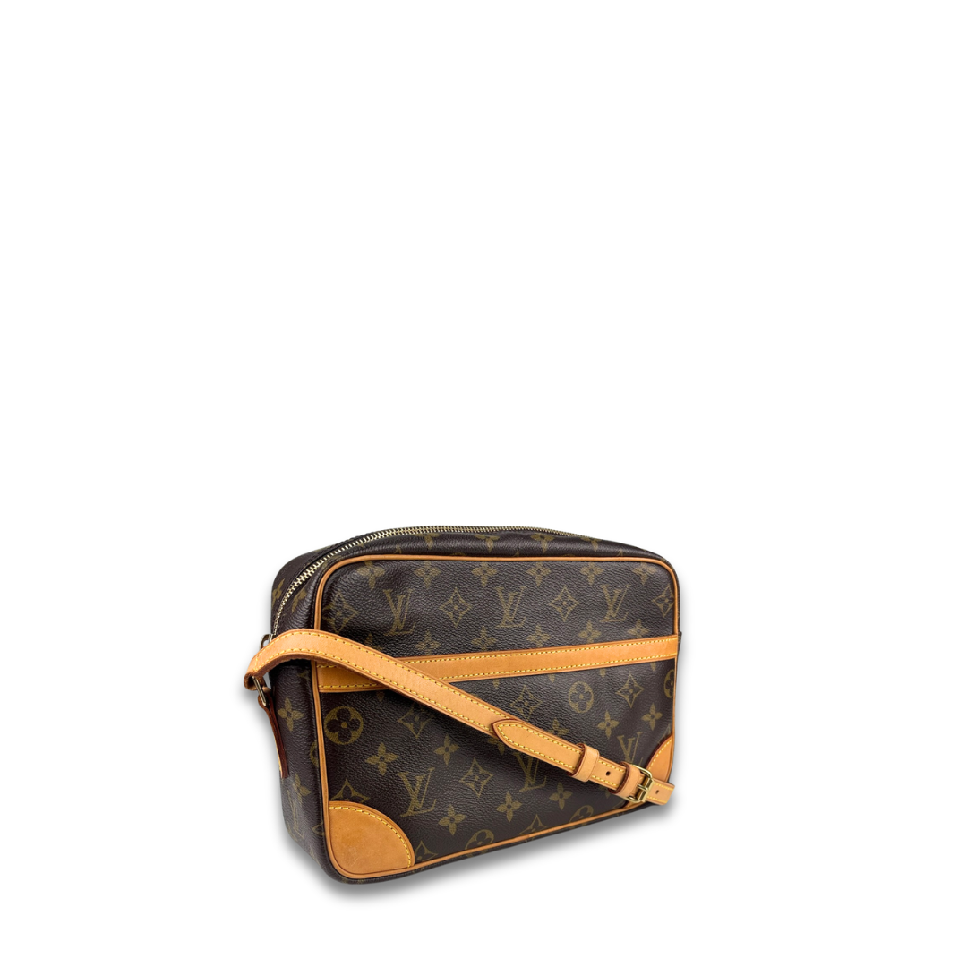 Louis Vuitton	Monogram Trocadero 27