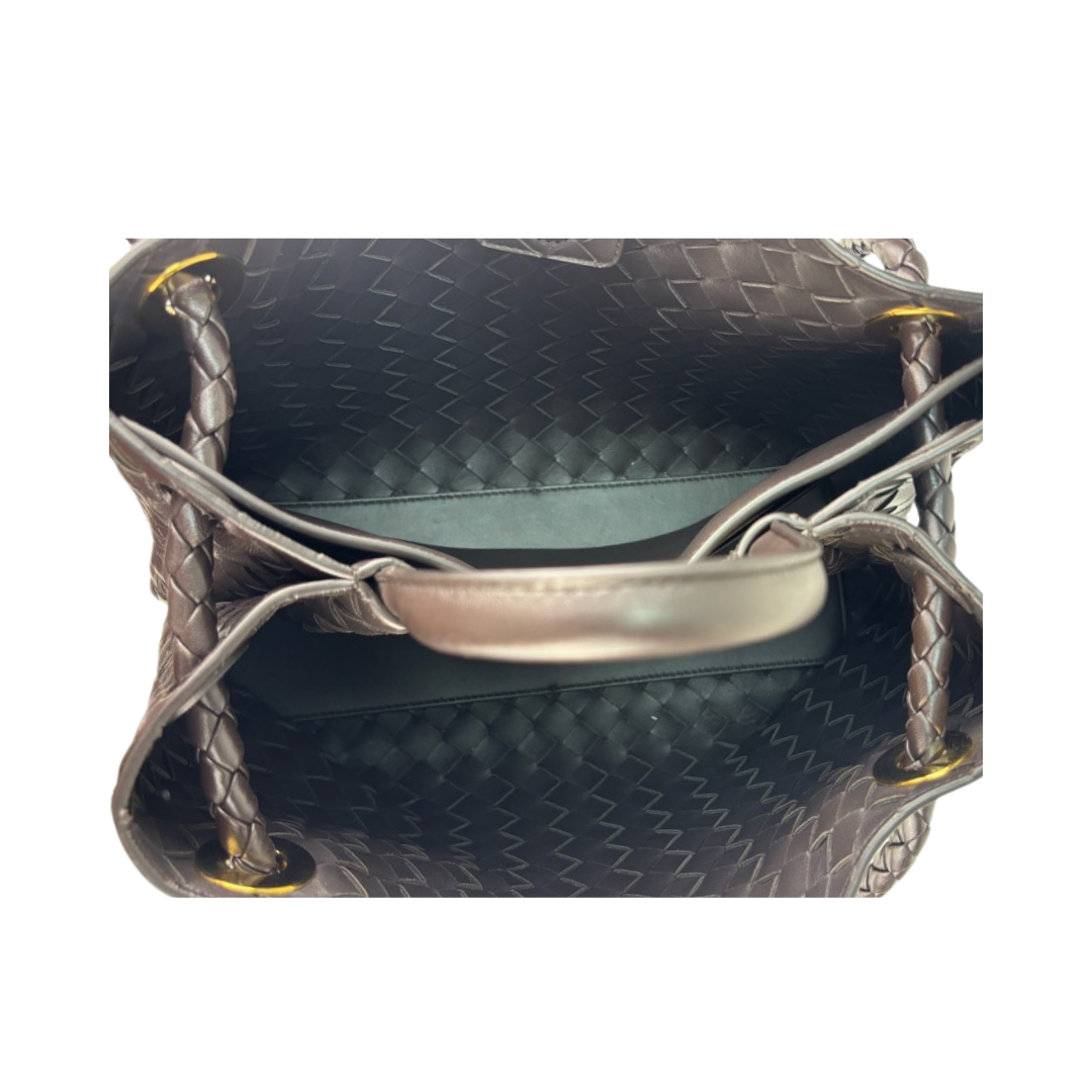 Bottega Veneta Medium Fondant Andiamo Tote