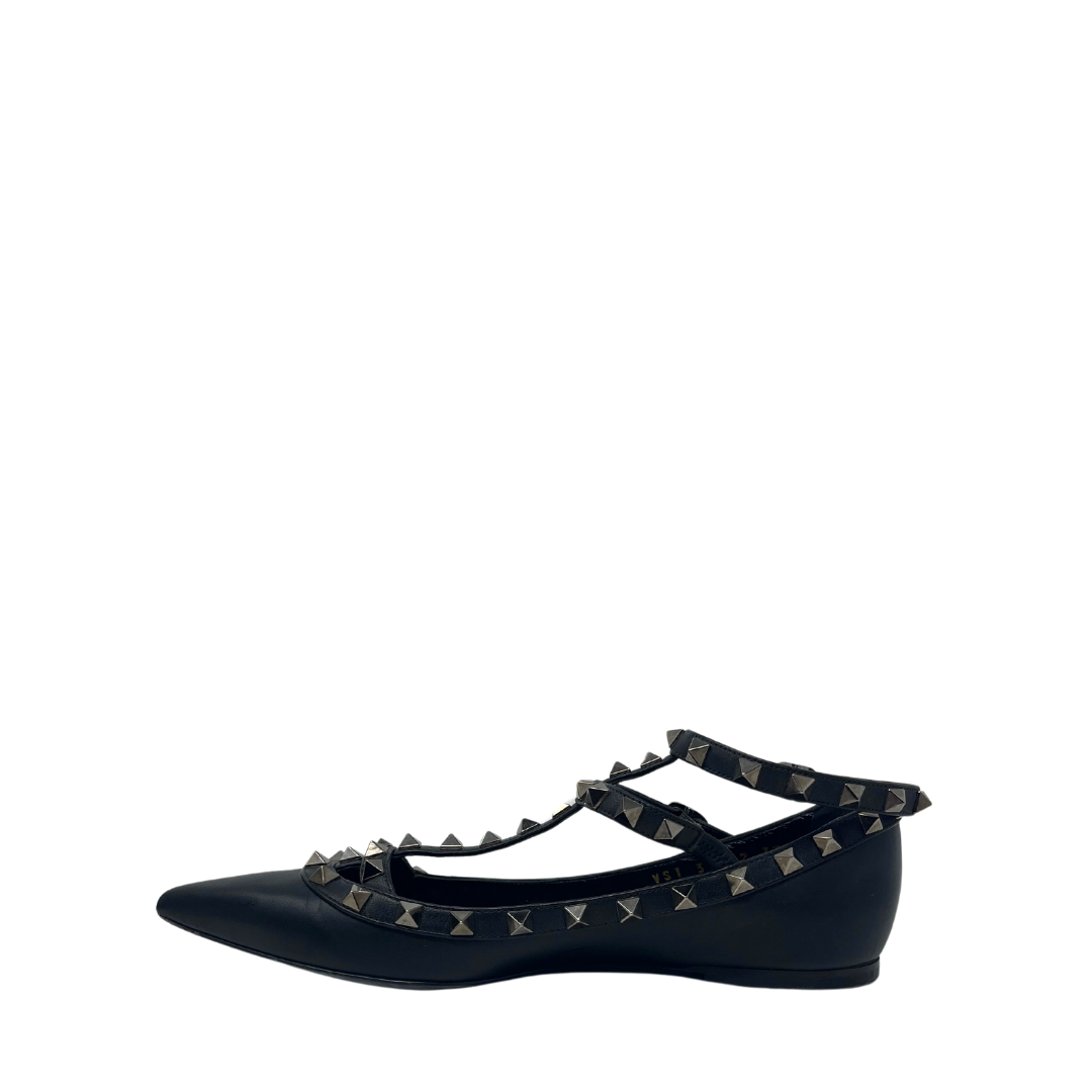 Valentino offers flats