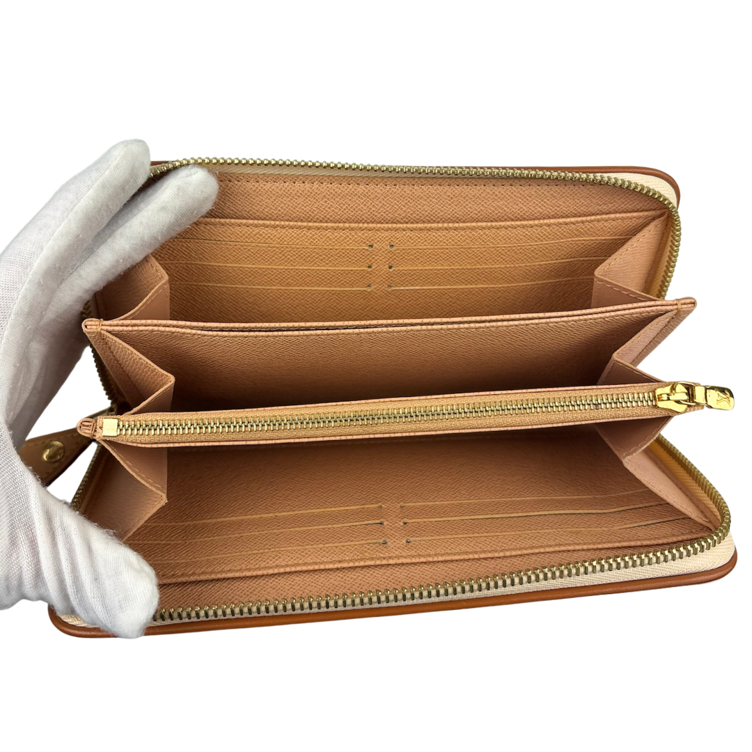 Louis Vuitton Monogram Fall For You Zippy Wallet