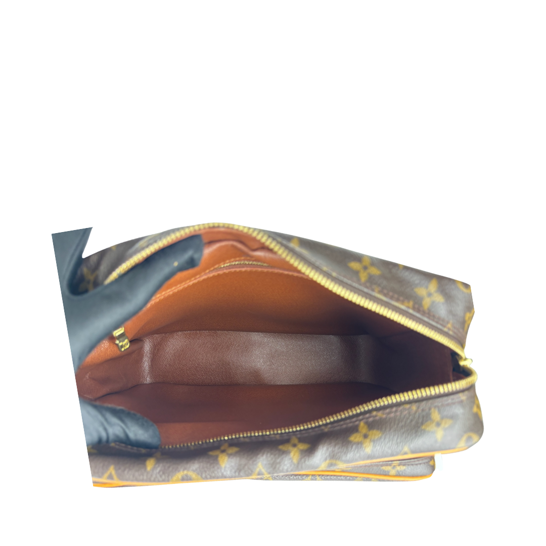 Louis Vuitton Monogram Nil 28