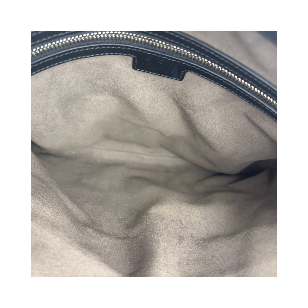 Gucci GG Supreme Zip Messenger Bag