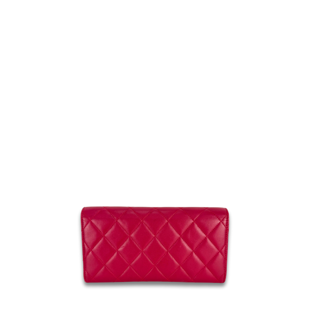 Chanel Fuchsia Quilted Lambskin Trendy CC Yen Wallet