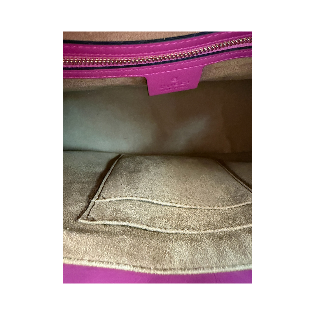 Gucci Small Supreme Tuscany Zip Tote