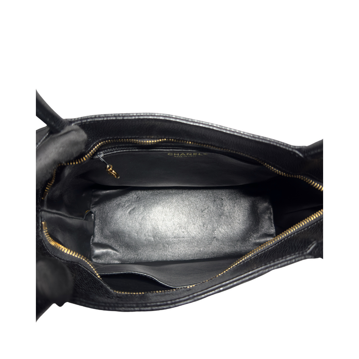 【CHANEL】black caviar medallion shoulder bag★トートバッグ CHANEL CC Logo Caviar Quilted Leather Medallion Bag Black