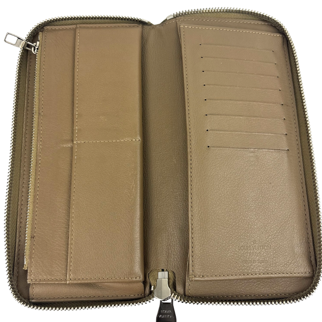 Louis Vuitton Taupe Leather Zippy Wallet