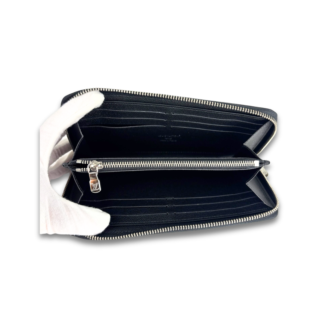 Louis Vuitton Taiga Zippy Wallet