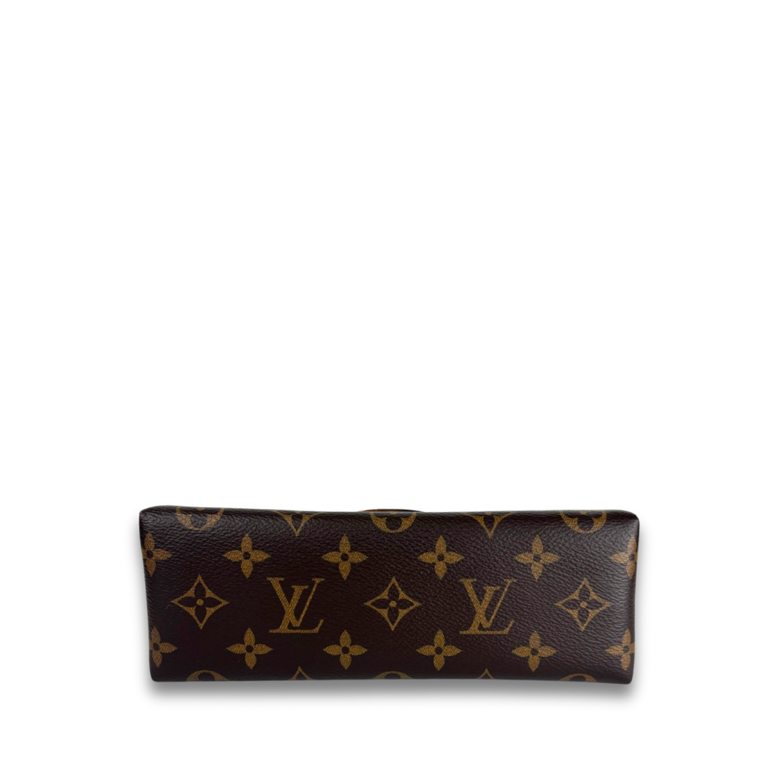 Louis Vuitton Monogram Locky BB
