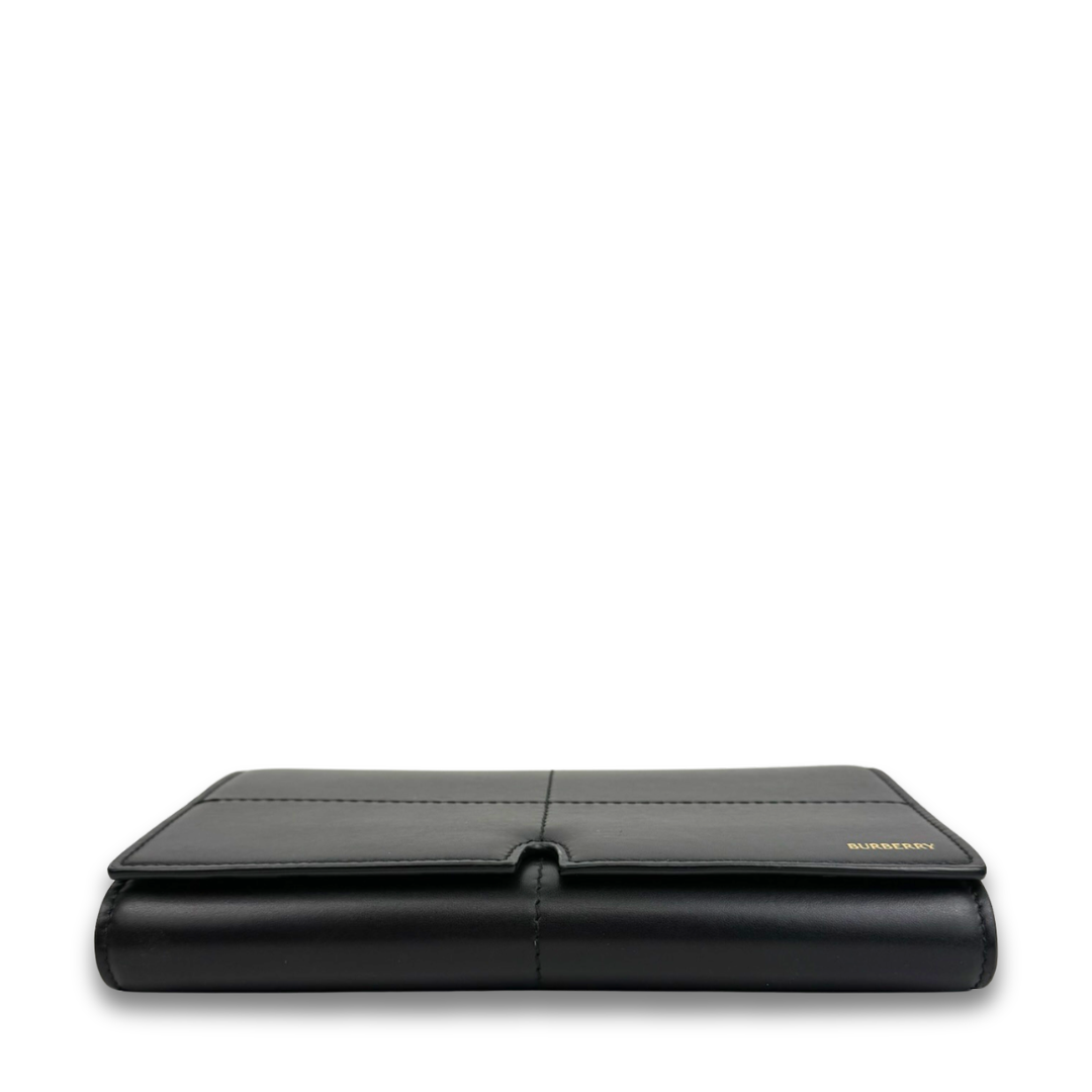 Burberry Snip Leather Chain Wallet