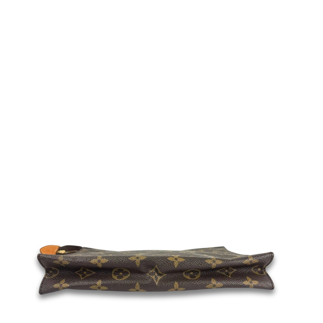 Louis Vuitton Monogram Toiletry 26
