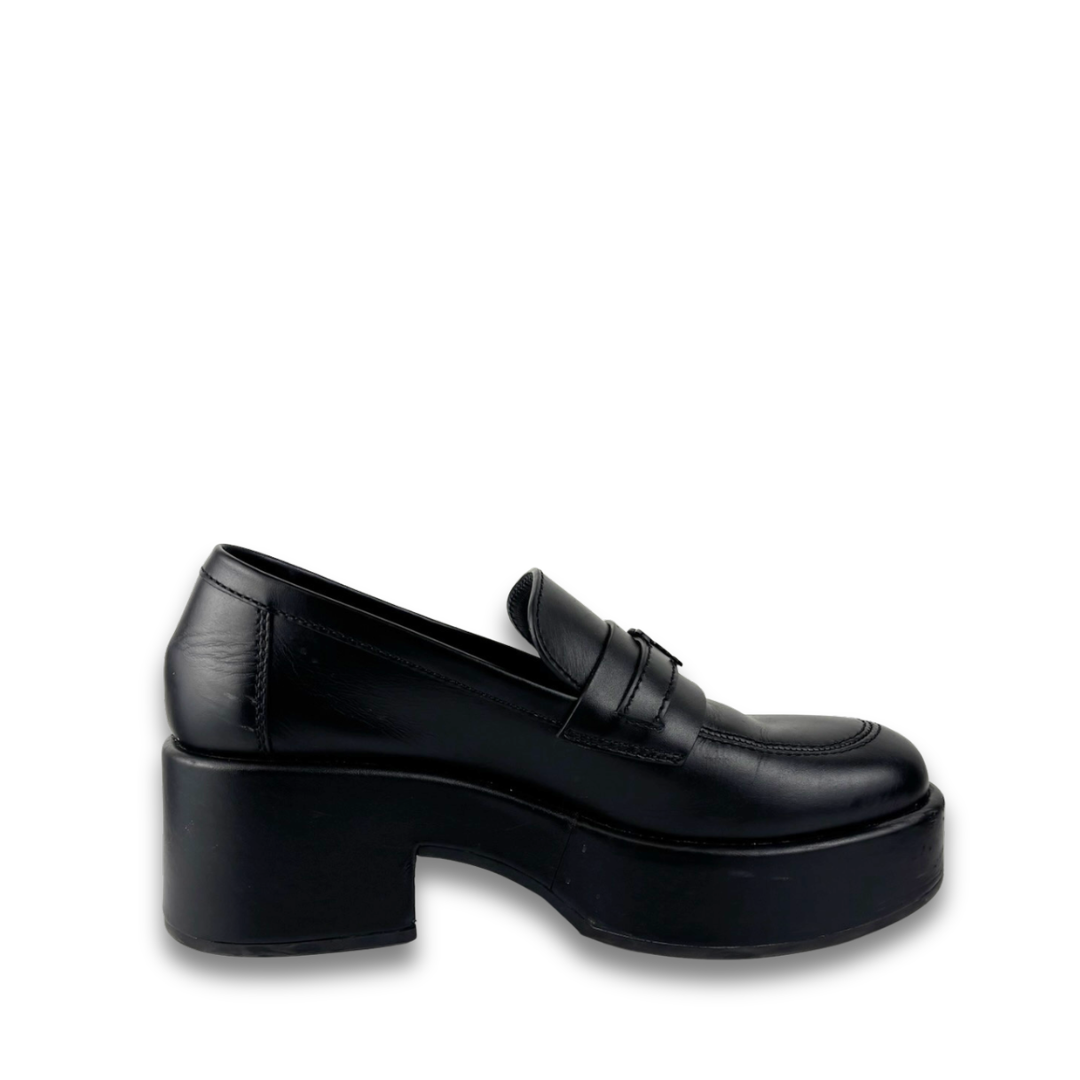 Chanel So Black Loafers - Size 37
