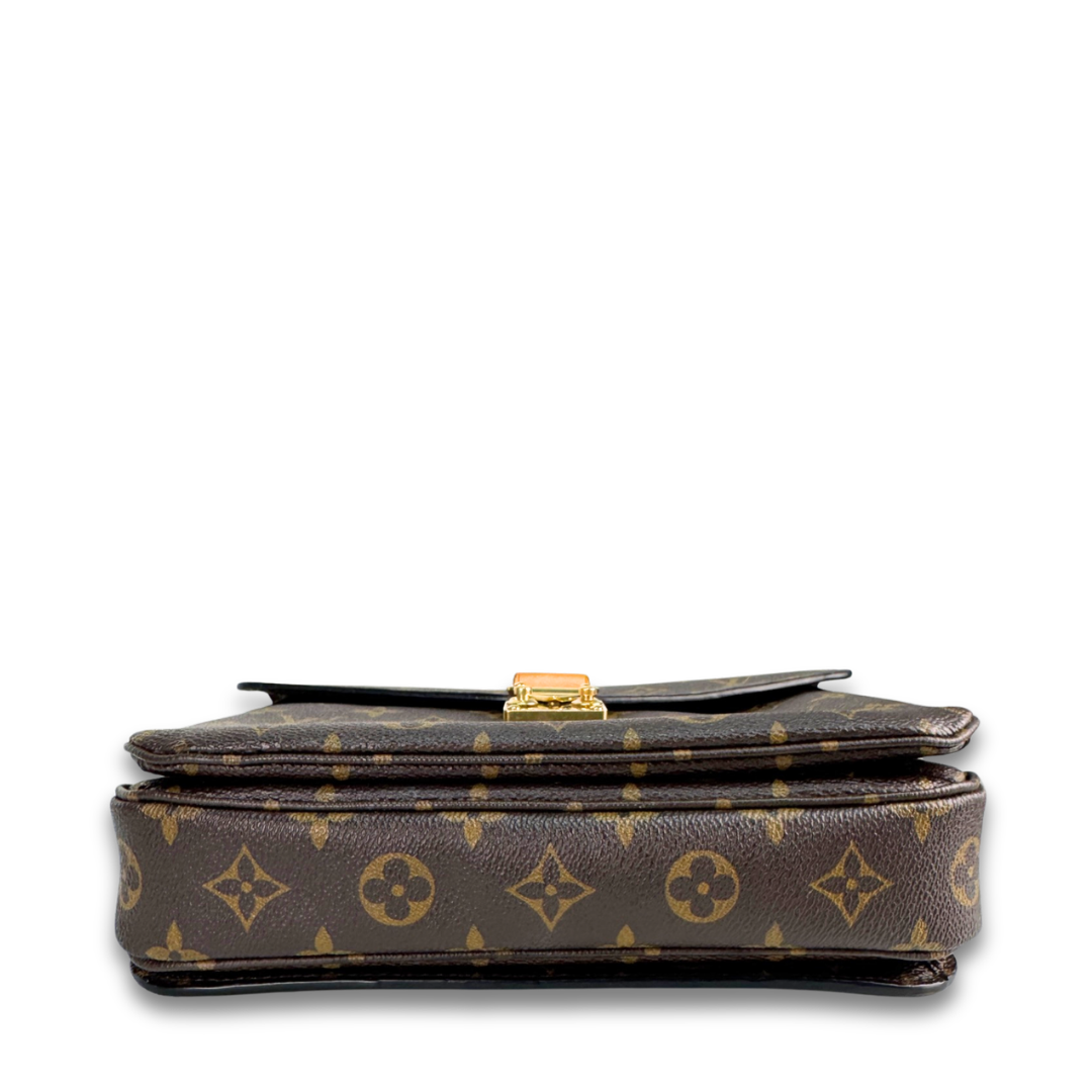 Louis Vuitton Monogram Pochette Métis