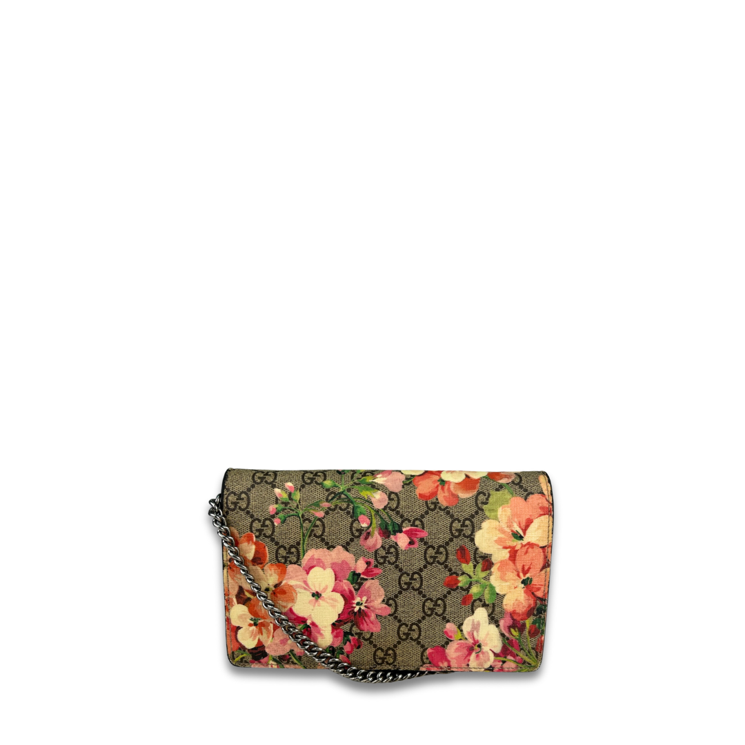 Gucci Dry Rose Blooms Supreme Chain Wallet