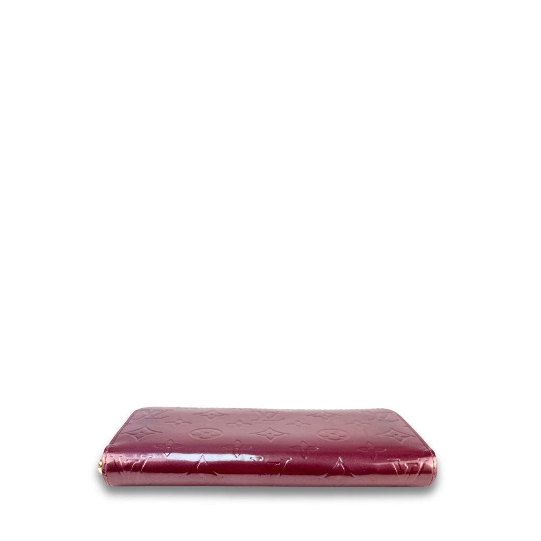 Louis Vuitton	Rouge Fauviste Vernis Zippy Wallet