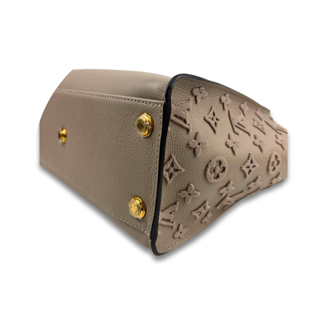 Louis Vuitton Taupe On My Side MM
