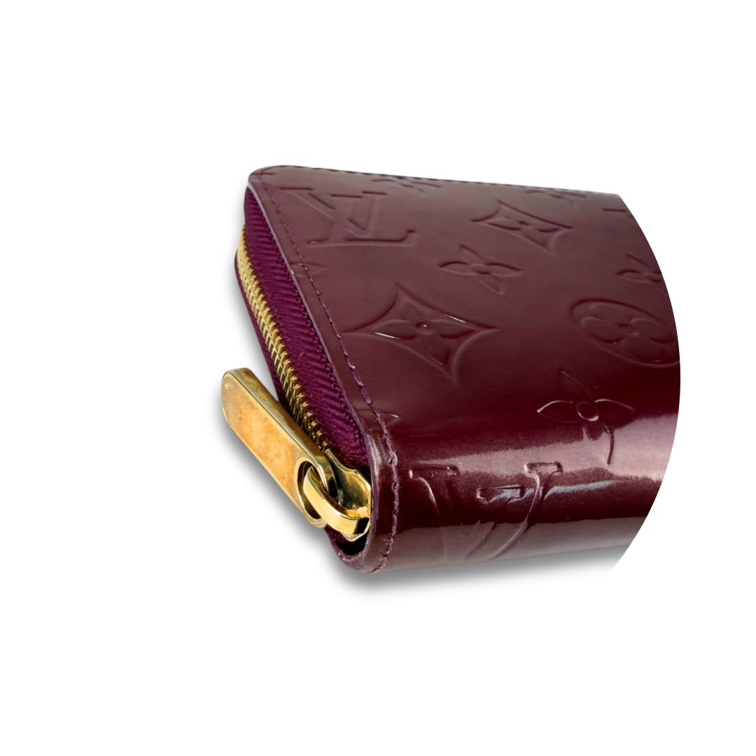 Louis Vuitton	Rouge Fauviste Vernis Zippy Wallet