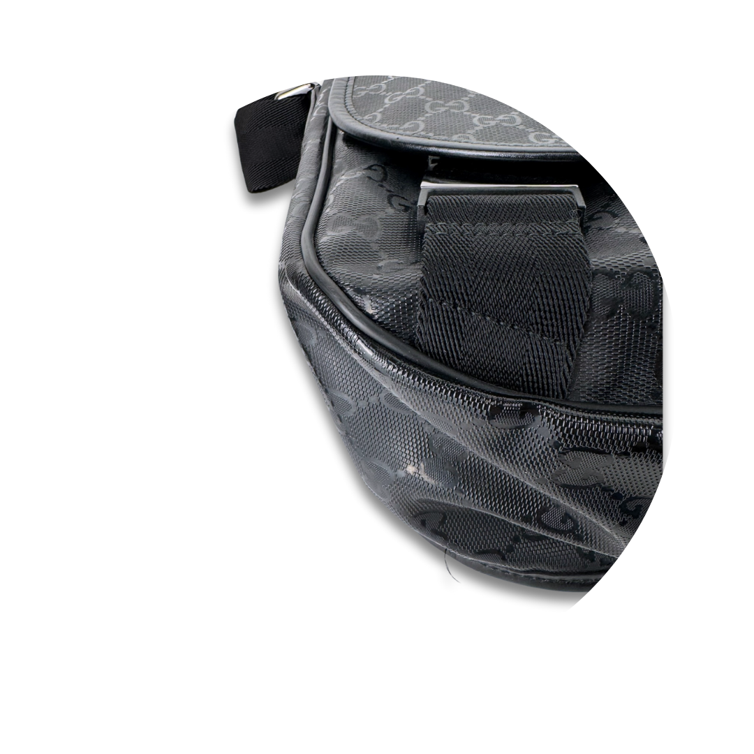 Gucci Imprime Buckle Flap Messenger