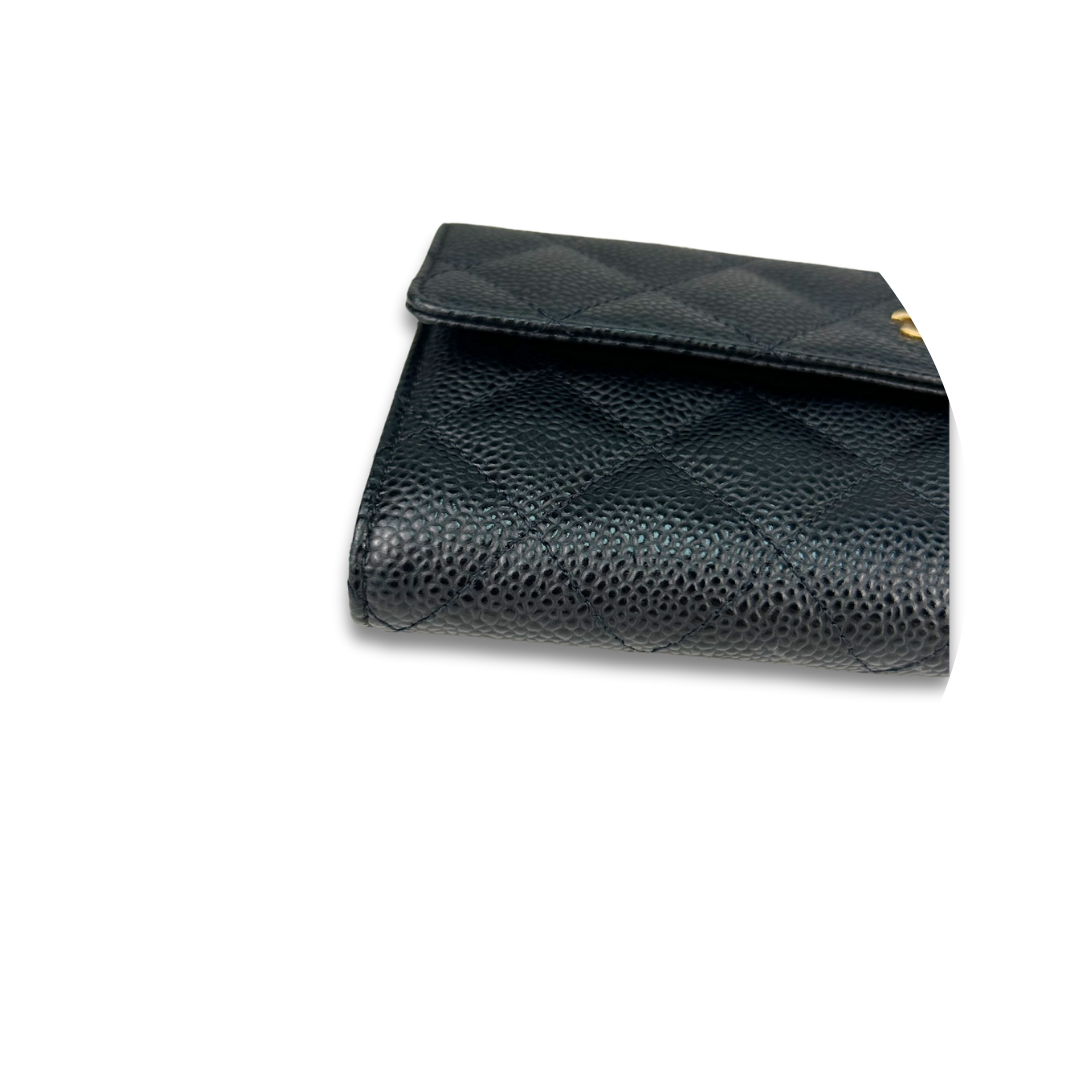 Chanel Classic Caviar Snap Wallet