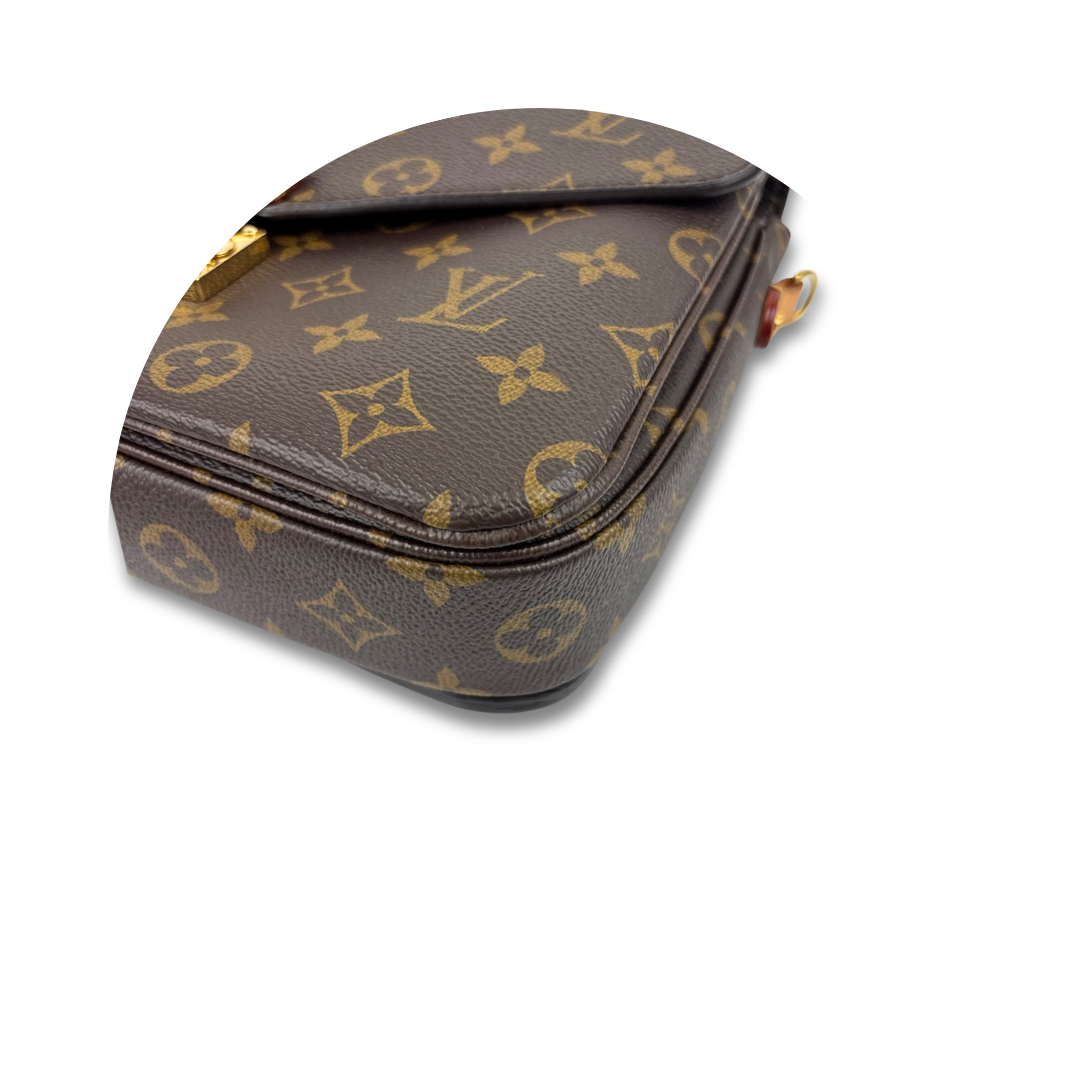 Louis Vuitton Monogram Pochette Métis