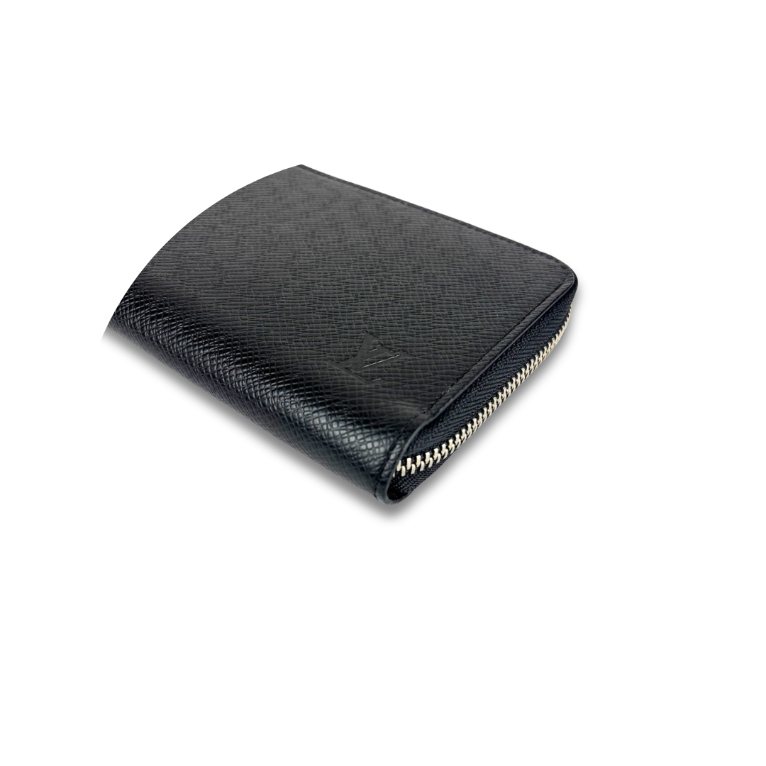 Louis Vuitton Taiga Zippy Wallet