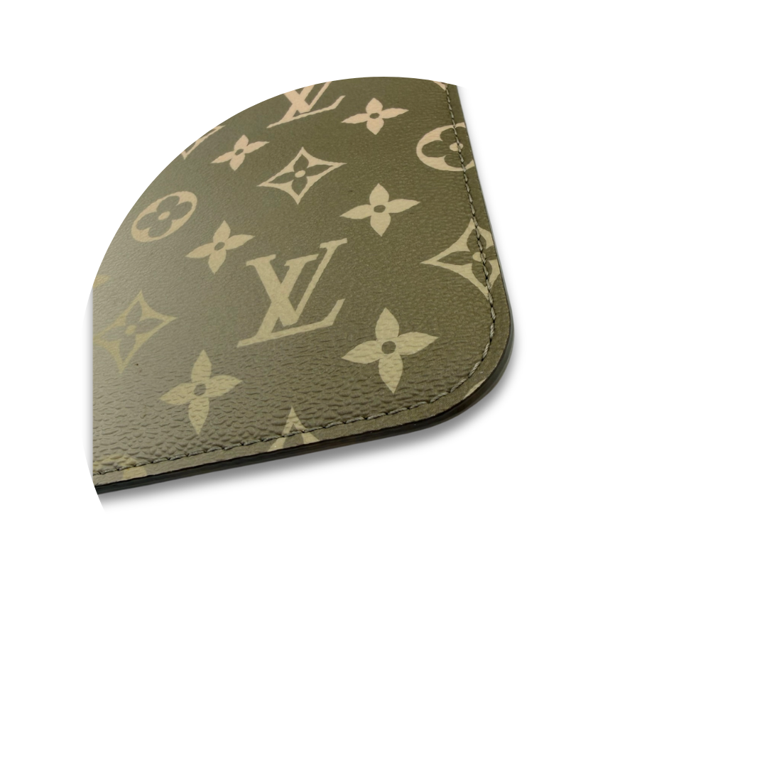 Louis Vuitton Spring In The City Wristlet