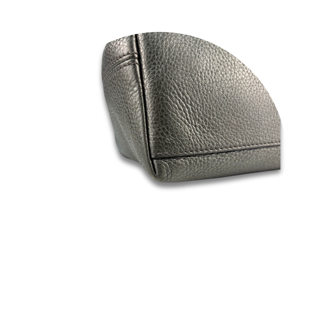 Gucci Metallic Pewter Soho Chain Tote