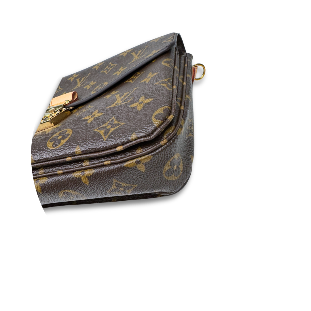 Louis Vuitton Monogram Pochette Métis