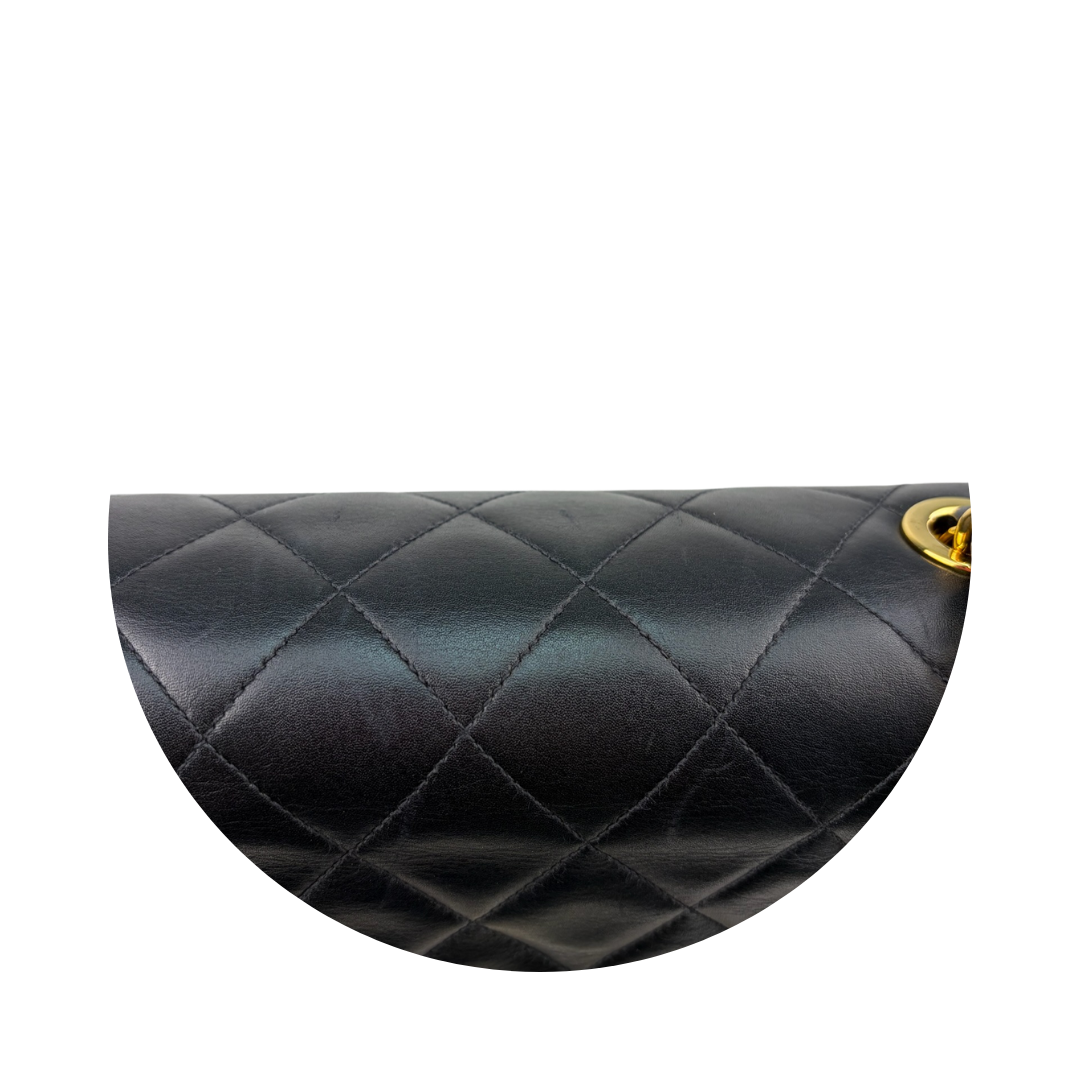 Chanel Vintage Classic Jumbo Single Flap