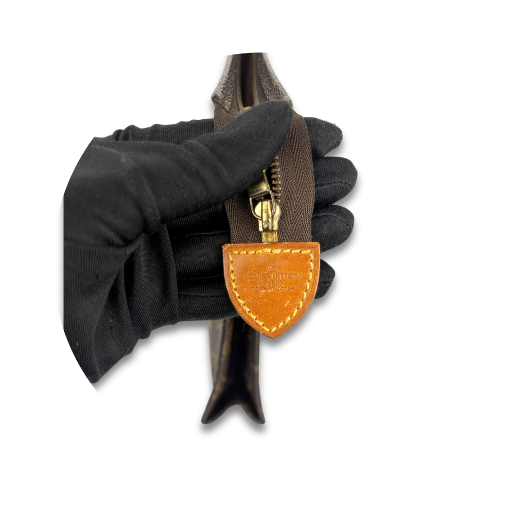 Louis Vuitton Monogram Toiletry 26
