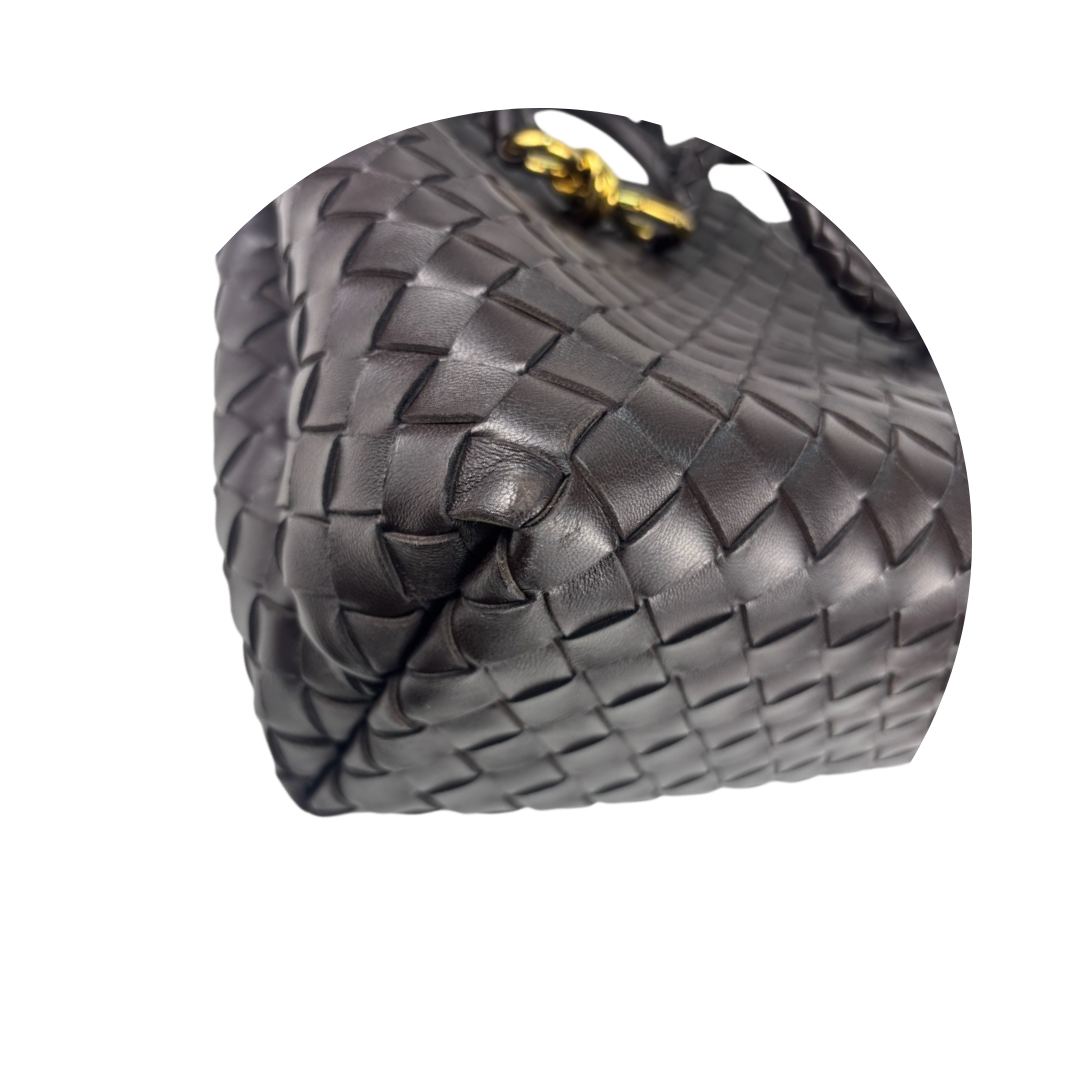 Bottega Veneta Medium Fondant Andiamo Tote
