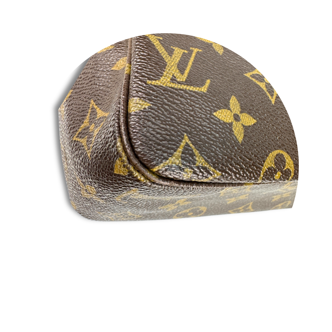 Louis Vuitton Monogram Trousse Toilette 28