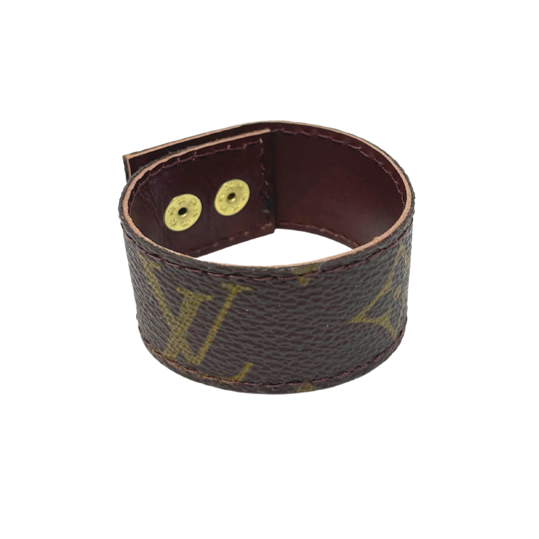 Louis vuitton leather cuff hotsell bracelet classic